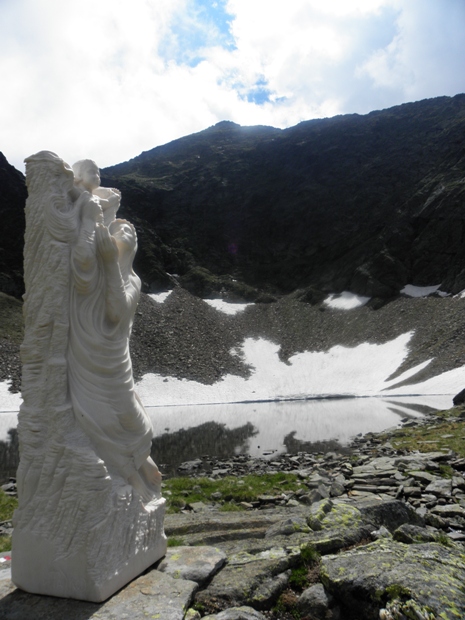 La Vergine con il Bambino al Lago del Deleguaccio